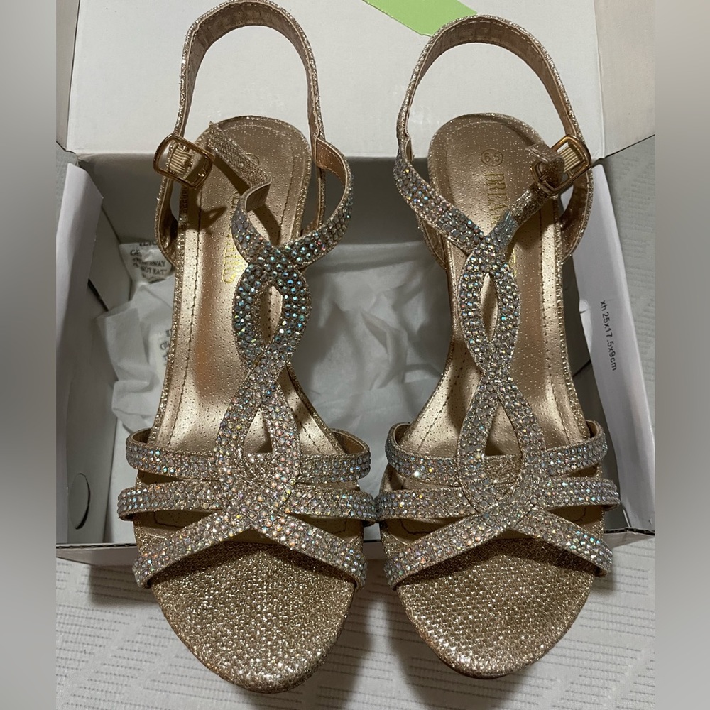 Beautiful glam golden heels